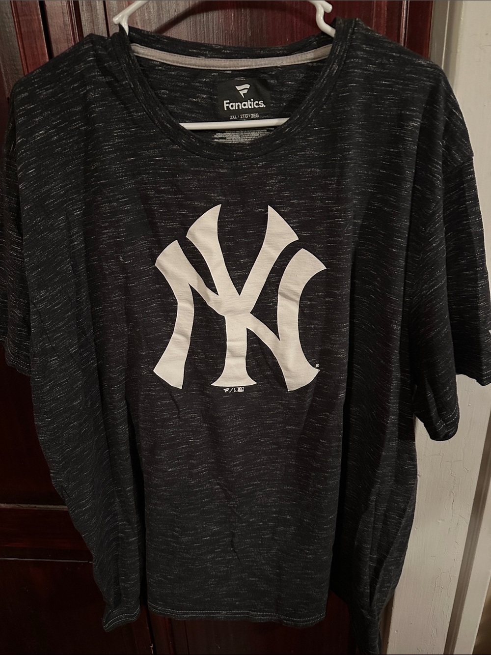 Fanatics Men’s Black Heather New York Logo Short Sleeve Tee size 2XL